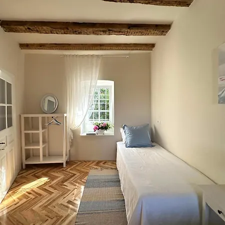 1875 With Swimming Pool - Crowonder Luxury Rent Villa
